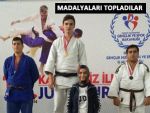RİZELİ JUDOCULAR MADALYALARI TOPLADI