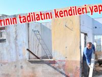 Okullarının tadilatını kendileri yapıyor