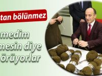 Mehmedim üşümesin diye atkı örüyorlar