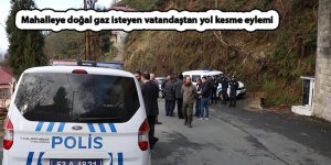 Mahalleye doğal gaz isteyen vatandaştan yol kesme eylemi