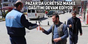 Pazar'da ücretsiz maske dağıtımı devam ediyor