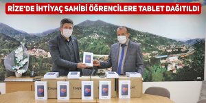 Rize'de ihtiyaç sahibi öğrencilere tablet dağıtıldı