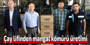 Çay çöpünden mangal kömürü üretimi devam ediyor