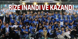 Süper Lig'e yükselen Rizespor kupasını aldı