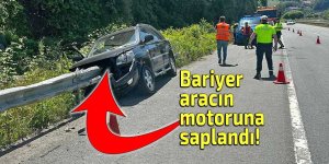 Bariyer aracın motoruna saplandı!