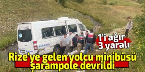 Rize'ye gelen yolcu minibüsü şarampole devrildi: 3 yaralı
