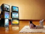 TV, koltuğunu internete kaptırıyor